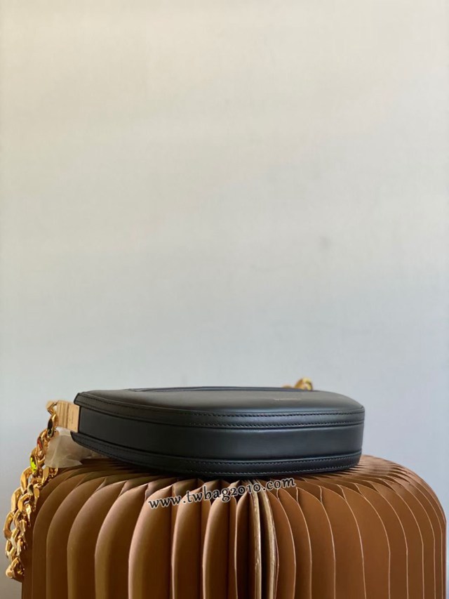 Burberry專門店新款弧形包女士鏈條小挎包 巴寶莉時裝秀款肩背包 yxb1054